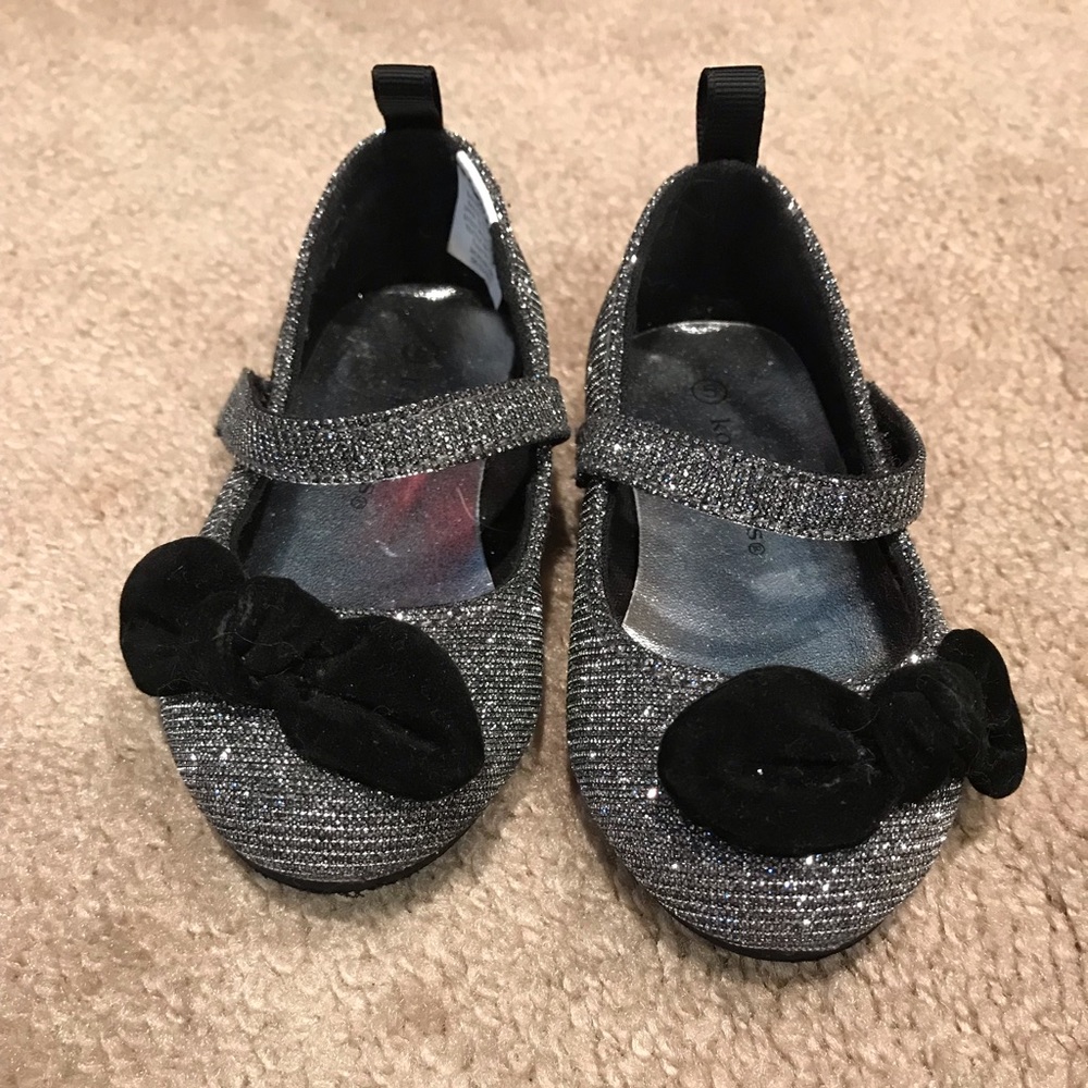 Dress shoes